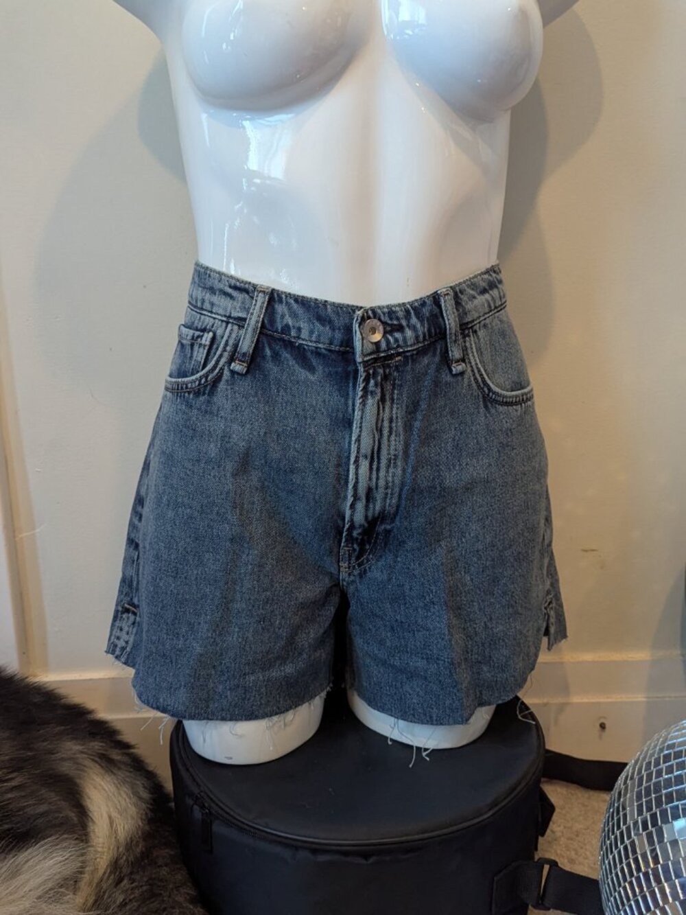 Rag & Bone High Rise Retro Denim Cutoff Short in Oxnard